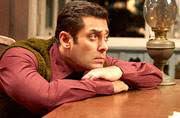 Tubelight Collection Day 10 Salman Khan S Film Is A Debacle Compared To His Other Eid Releases Movies News 100.00 crores not including salman khan fees production tubelight's producers have been sold its worldwide theatrical rights for 133 crore. tubelight collection day 10 salman