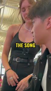 Do you like my cosmic look? 🛸 #piano #pianist #pianocover #pianogirl ...