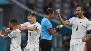 Italia marca el reencuentro de mancini con el verdugo de su despedida del manchester city. Fssir867yzox4m