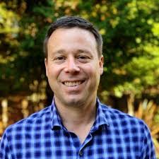 Veronica Eastling's Instagram, Twitter & Facebook