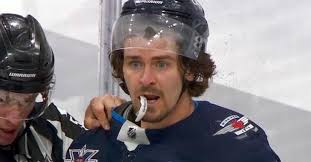 Winnipeg jets star mark scheifele took out jake evans of the montreal canadiens. Jtjkjw6oxgk4mm