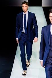 Acquista subito a prezzi outlet. Vestiti Eleganti Uomo Armani