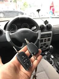 Cheie simpla peugeot va2 l. Dacia Logan 2007 Cheie Cu Telecomanda Stil Briceag Model Nou Clientul Avea O Cheie Simpla Cu Cip Si A Mai Dorit Inca Una Www Carkeys Ro Www Facebook Com Cheieauto Telefon