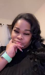 It's not my moms birthday but I'm sharing this cuz the post I made about  her earlier so you could put a face to the post 😂😂😂🤎