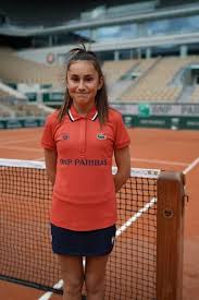 L'ancien record était détenu par andré agassi qui avait été numéro 1 mondial à 33. Blagnac A Roland Garros Lou 13 Ans Aux Petits Soins Pour Le N 1 Mondial Novak Djokovic Ladepeche Fr