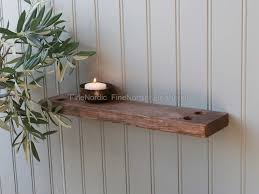 Chic antique er grundlagt i 2005 og udspringer af indehaver bente kienast's passion for smukke franske loppefund. Chic Antique Grimaud Shelf Of Ship Plank Unique Nature
