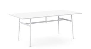 Kann an einem einzelarbeitsplatz als auch zwischen zwei tischen platziert werden. Schreibtisch Union Von Normann Copenhagen Weiss Made In Design