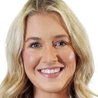 Crystal Cowdrey's Instagram, Twitter & Facebook