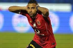 ما هي اصابة مؤمن زكريا. Ù„Ø§Ø¹Ø¨ Ø³Ù…ÙˆØ­Ø© ÙŠÙƒØ´Ù Ø³Ø± Ø§Ø­ØªÙØ§Ù„ Ù…Ø¤Ù…Ù† Ø²ÙƒØ±ÙŠØ§ Ø£Ù…Ø§Ù… Ø§Ù„Ø²Ù…Ø§Ù„Ùƒ Ø§Ù„Ø±ÙŠØ§Ø¶Ø©