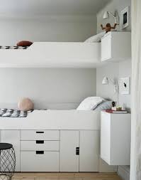 Pin De Angelica Panegacci Em Quarto De Bebe Crianca Com Imagens Armarios Velhos Quarto Pequeno Ideias De Cama