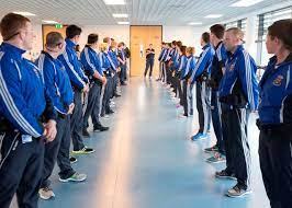 Can you become a garda with a criminal record. Crime And Specialist Training Within An Garda Siochana Garda
