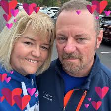 Hi all, guess I should introduce myself. Started Kindergarten at Lake City  1976-77. Went by Sandy Metcalf back then. Some of you may know my older  brothers Mark, Chris, and Oliver Munz.