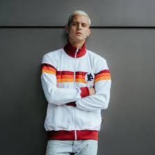 Get the latest as roma news, scores, stats, standings, rumors, and more from espn. As Roma 1981 82 Retro Fussball Jacke Online Kaufen Copa