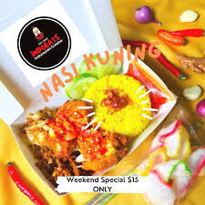 Lihat juga resep bihun goreng bumbu balado enak lainnya. Indo Eats Nasi Kuning Ayam Goreng Bumbu Bihun Goreng Facebook