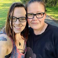 Mother of mono-di twin girls shares experience