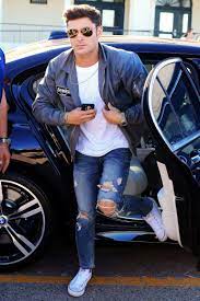 492 x 730 jpeg 43 кб. Zac Efron S Best Casual Style Zac Efron Loves Bombers And Sunglasses