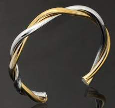 กำไลข อม อผ หญ ง กำไลทอง 18 k และ กำไลเง น platinum ด ไซน ต เกล ยว คล าย เส นลวด เง น และ ทอง ไขว ก น แบบเร ยบ ๆ หร หรา ของขว ญเก ๆ 379548 ทอง หร หรา เง น