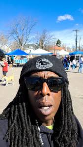 Its 3 and they are going to 4. If U need help, a blessing or a HUG. Come