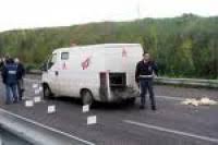 Rapinatori scappano con 100mila euro. Cerignola Assalto A Portavalori Di Bari Scene Da Film E Spari Chiusa L Autostrada A16 Associazione Nazionale Imprese Trasporti Automobilistici Bari