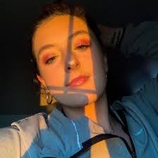 Jocelyn Burns's Instagram, Twitter & Facebook