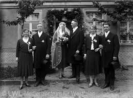 Nur für festliche anlässe (z. Brautmode Hochzeitsmode 1900 1920er Jahre Mediendatenbank