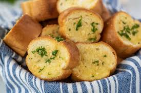 I'll show you how to make zucchini noodles and how to cook them (the best way!). Easy Homemade Garlic Bread Recipe Shugary Sweets