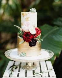 The 5 Wedding Cake Trends That Will Make A Statement In 2020 Modern Wedding Cake Wedding Cakes With Flowers Wedding Cake Toppers