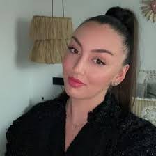 Andrea Sanz's Instagram, Twitter & Facebook