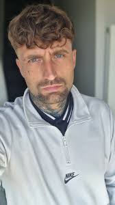 Hello 👋 Are there any gay clubs/pubs worth visiting in Plymouth... Thanks!  Robbie