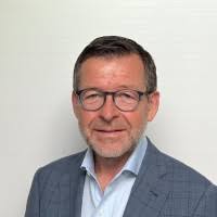 Oliver Randall Email & Phone Number