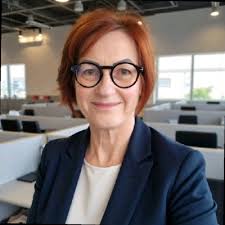 I had the privilege of opening the new L1 BPO Helpdesk this week.  Congratulations to everyone who made this happen.