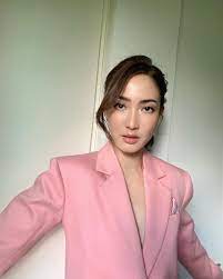 จามิกรณ์ ซึ่งภายหลังได้เปลี่ยนชื่อเป็น เขมนิจ จามิกรณ์ เมื่อก่อนเข้าประกวด ไทยซุปเปอร์โมเดล. Kbf3 D Hquld6m