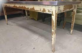 This elegant grifo table lamp is the perfect lighting fixture to add a splash of modern elegance to any office or home environment. Table With Metal Plate Historische Bauelemente Jetzt Online Bestellen