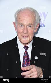 Mike farrell hi-res stock photography and images