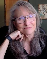 Linda Campagna's Instagram, Twitter & Facebook