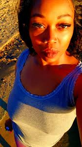 One thing about me, I will always follow back. I will always support my  supporters 💪