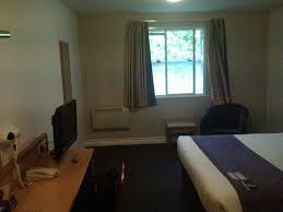 Premier inn leeds / bradford airport has a spacious restaurant with delicious food. Camera Dalla Porta Picture Of Premier Inn Leeds Bradford Airport Hotel Yeadon Tripadvisor