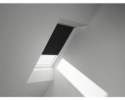 Velux Rolgordijn Verduisterend Handbediend Dkl C02 3009s Zwart Velux Dutch House Wall Lights