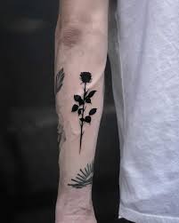 Pin By Yildirim Ozcan On Black Rose Black Rose Tattoos Dark Roses Tattoo Rose Tattoos For Men
