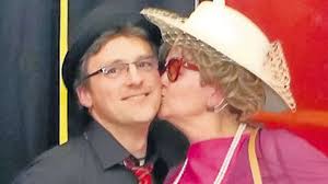 Bei „Rock me“ wackelte der ganze Saal