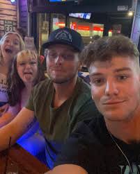 Jenson Barker (@_jensonnn) • Instagram photos and videos