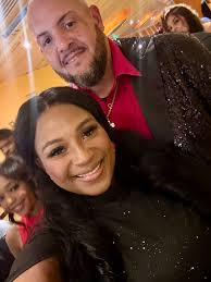 You know you're marrying a good man when he makes everything easier for  you. easien It's not always about the riches he can offer but more