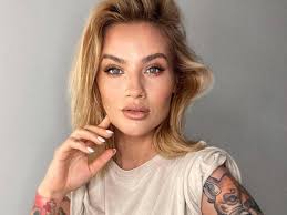 Najpewniejsze źródło informacji o karolinie gilon, polskiej celebrytce, wokalistce, modelce i prezenterce ttv. Karolina Gilon Prowadzaca Love Island Schudla 15 Kilogramow Wiemy Jak To Zrobila