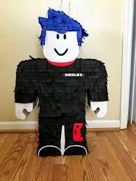 Para jugar a roblox debes descargarte un pequeño pack con la info, para que tu pc pueda leer los datos de los. Roblox Character Pinata Personalize Colors And Details 7th Birthday Party Ideas Roblox Birthday Cake Birthday Party Decorations