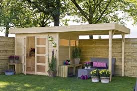 Gerateschuppen Einrichten So Verstauen Sie Gartengerate Clever Holzschuppen Flachdach Gartenhaus Gartenhaus