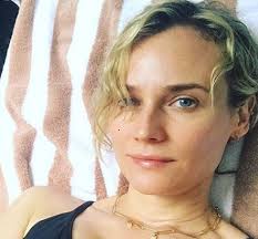 GOT FRIZZY HAIR? You may want to read this then. Seen Beauty Crew