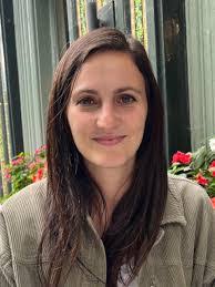 Elena Casanovas's Instagram, Twitter & Facebook