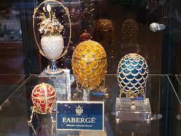 The finder was far removed from the art and antiques world and so had not recognized the object's true value. Russian Faberge Eggs The World S Most Famous Eggs Faberge Land Faberge Land