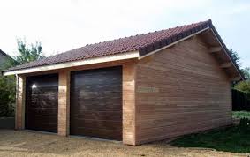 Le tous posé sur une ossature bois. Entreprise De Creation Et Construction De Garages Dans Le Jura 39