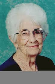 Lois Vail's Instagram, Twitter & Facebook